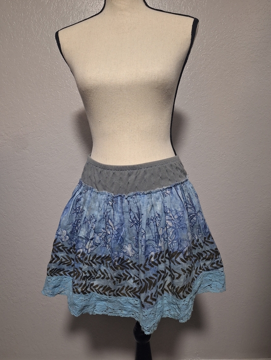Free People Dresses & Skirts - Free People Blue Floral Lace-Trim Mini Skirt L